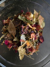 Load image into Gallery viewer, Martha the Dominator Herbal Bath (Control Situations, Assert Authority, Influence Others)

