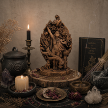 Load image into Gallery viewer, Aradia, Queen of the Witches (Daughter of Diana, Teacher of Witches)
