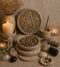 Load image into Gallery viewer, Castor Beans, Palma Christi (Protection, Evil Eye, Absorbs Evil)
