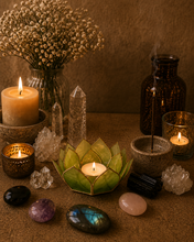 Load image into Gallery viewer, Mini Gemstone Lotus - Peridot
