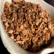 Load image into Gallery viewer, Cinchona Bark (Luck, Protection)
