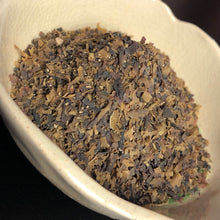 Load image into Gallery viewer, Irish Moss (Money, Luck, Gambling, Prosperity)
