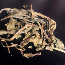 Load image into Gallery viewer, Deer's Tongue Herb (Smooth Talker, Love, Marriage, Legal Issues)
