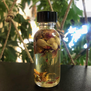 Dirty Strawberry Conjure Oil (Lust, Sexual Pleasure, Relationships) Comes in 2 Sizes.